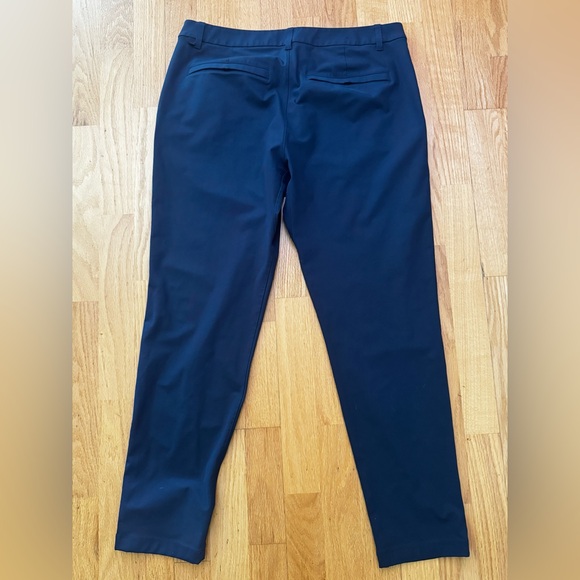 Lululemon Men’s ABC Slim-Fit Trouser 32" *Warpstreme
True Navy Blue
Size 34 - Picture 3 of 15